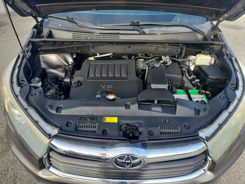 2015 Toyota Highlander მანქანა იყიდება აუქციონზე, vin: 5TDZKRFH8FS114241, აუქციონის ნომერი: 55451896