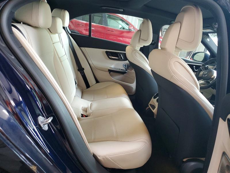 2022 Mercedes-benz C მანქანა იყიდება აუქციონზე, vin: W1KAF4HB1NR013994, აუქციონის ნომერი: 57292646