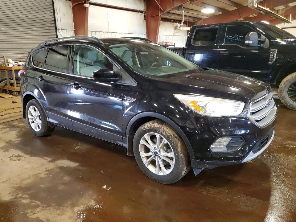 2018 Ford Escape მანქანა იყიდება აუქციონზე, vin: 1FMCU9HD0JUC33735, აუქციონის ნომერი: 57887746