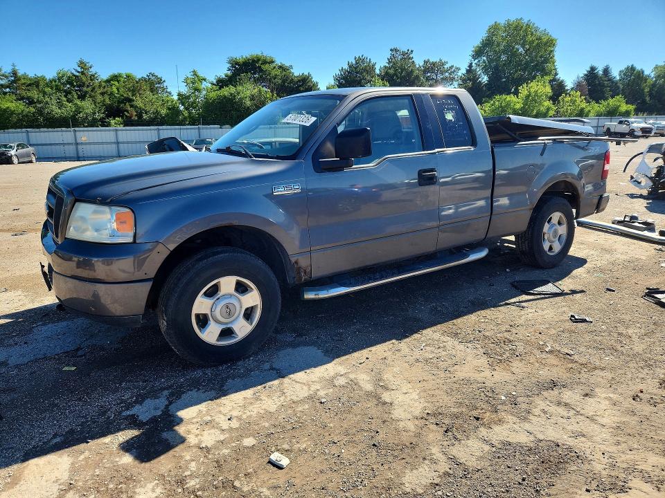 57001326 :رقم المزاد ، 1FTRX14W94NA47317 vin ، 2004 Ford F150 مزاد بيع
