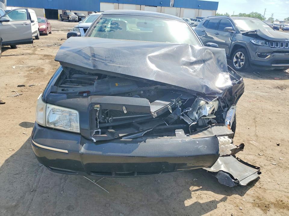 2011 Mercury Grand Marquis მანქანა იყიდება აუქციონზე, vin: 2MEBM7FV6BX602316, აუქციონის ნომერი: 55417626