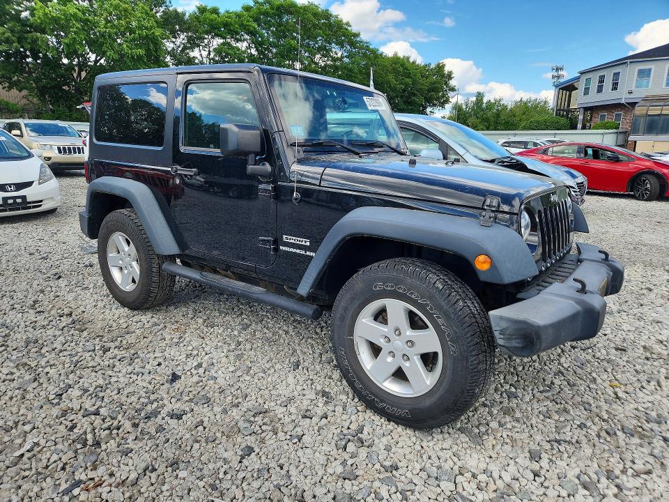 57222806 :رقم المزاد ، 1C4AJWAG1GL140163 vin ، 2016 Jeep Wrangler مزاد بيع