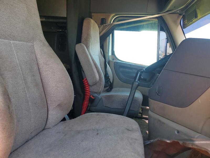 Продажа на аукционе авто 2019 Freightliner Cascadia 125, vin: 3AKJGLDRXKDKD9032, номер лота: 56775956