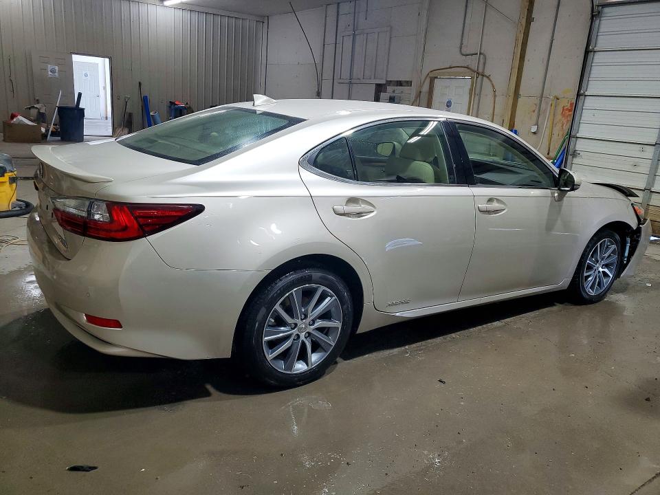 57390916 :رقم المزاد ، JTHBW1GG9G2110638 vin ، 2016 Lexus Es مزاد بيع