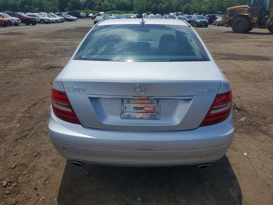 2013 Mercedes-benz C მანქანა იყიდება აუქციონზე, vin: WDDGF8AB9DR246337, აუქციონის ნომერი: 56312906