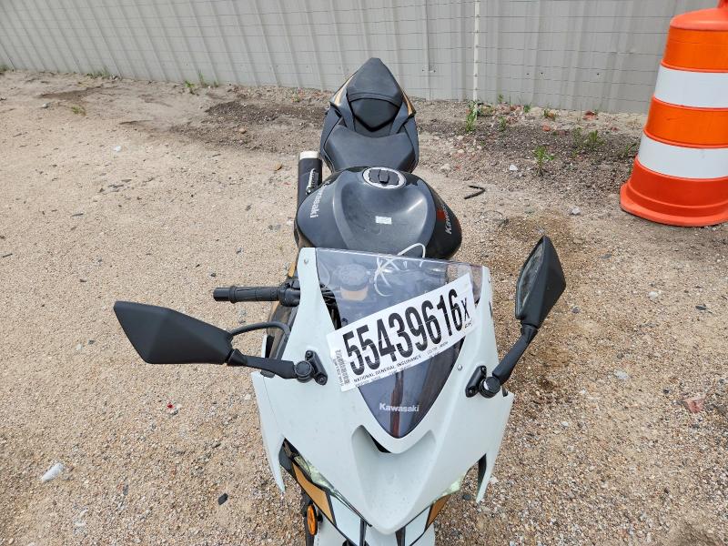 55439616 :رقم المزاد ، JKBZXJJ18TA041447 vin ، 2026 Kawasaki Zx636 مزاد بيع