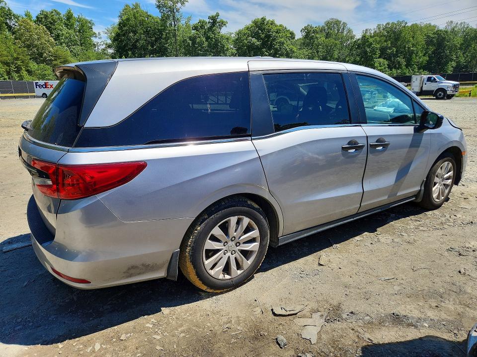 58581876 :رقم المزاد ، 5FNRL6H22MB001049 vin ، 2021 Honda Odyssey مزاد بيع
