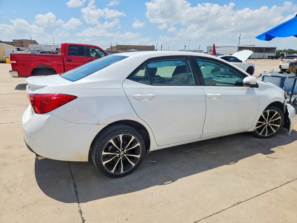 56459046 :رقم المزاد ، 5YFBURHE4HP636519 vin ، 2017 Toyota Corolla مزاد بيع