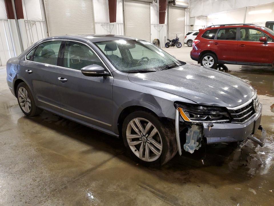 2017 Volkswagen Passat მანქანა იყიდება აუქციონზე, vin: 1VWGT7A36HC033969, აუქციონის ნომერი: 59093776