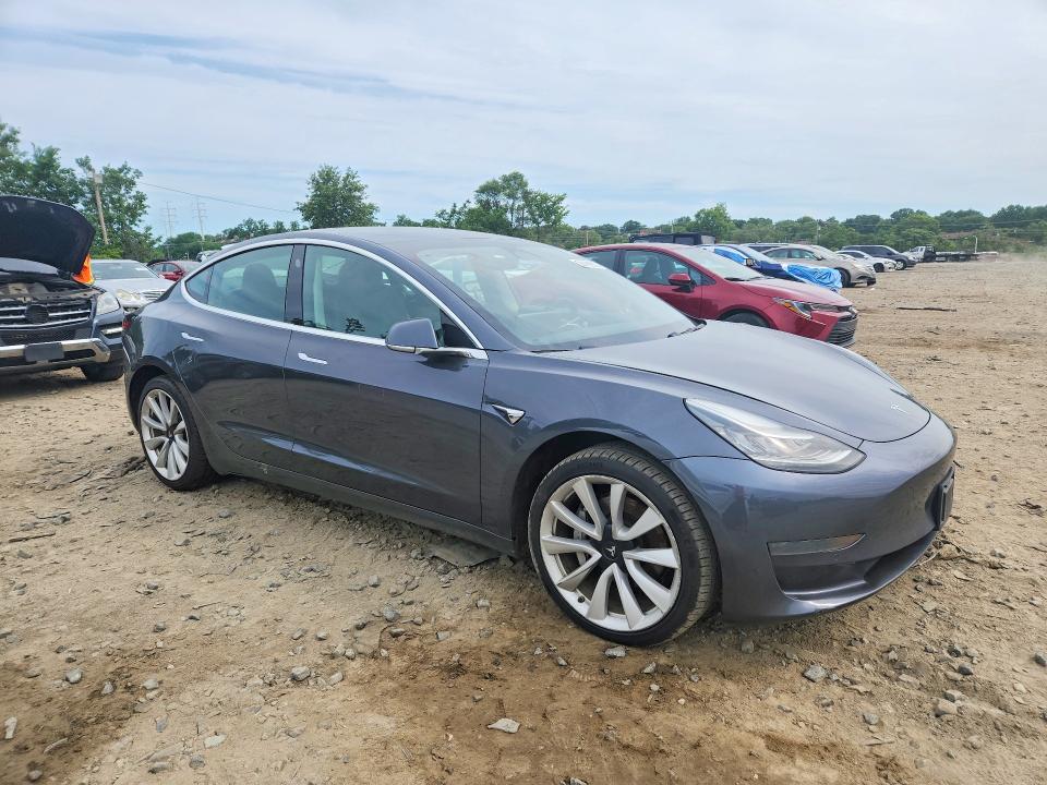 58168876 :رقم المزاد ، 5YJ3E1EA3KF436299 vin ، 2019 Tesla Model 3 مزاد بيع