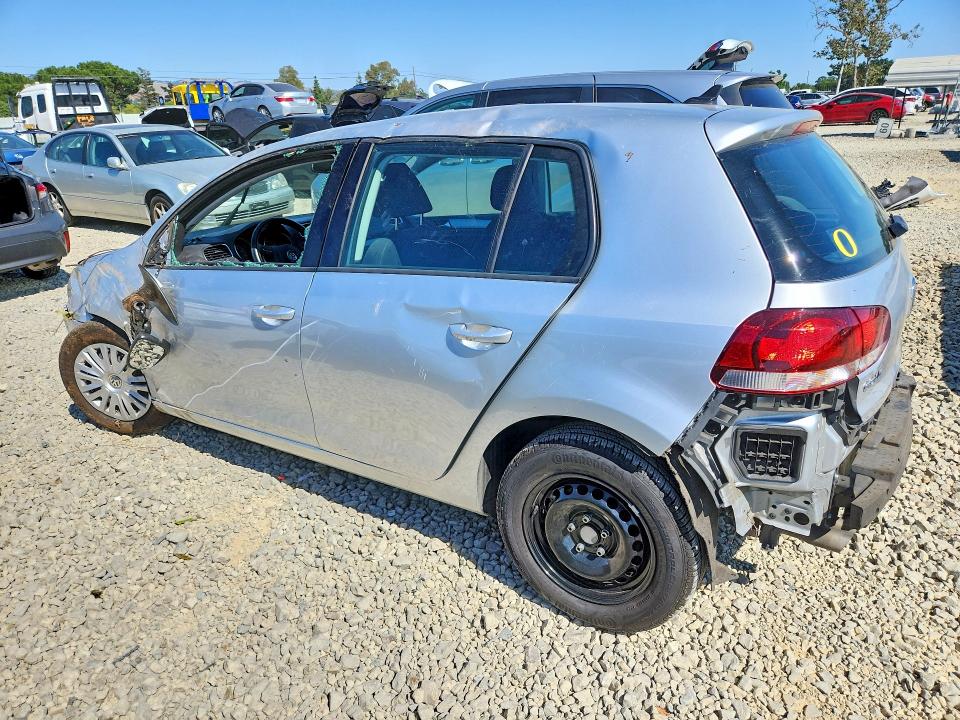 57272656 :رقم المزاد ، WVWDB7AJ5EW002133 vin ، 2014 Volkswagen Golf مزاد بيع