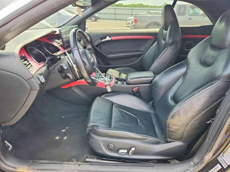 56181736 :رقم المزاد ، WAUCGAFH4DN002710 vin ، 2013 Audi S5 مزاد بيع