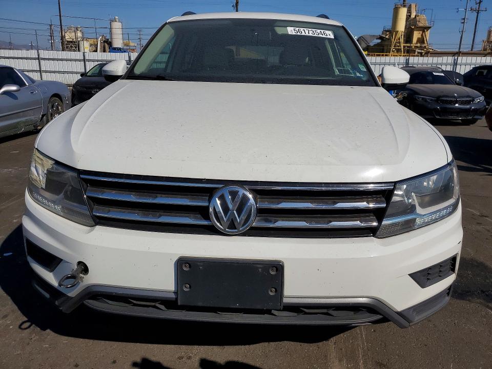 2018 Volkswagen Tiguan მანქანა იყიდება აუქციონზე, vin: 3VV0B7AX6JM116320, აუქციონის ნომერი: 56173546