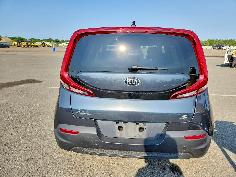 2020 Kia Soul მანქანა იყიდება აუქციონზე, vin: KNDJ23AU8L7004455, აუქციონის ნომერი: 59012496