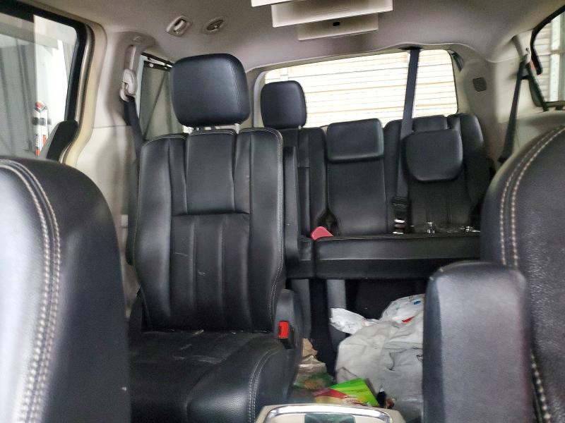 58007376 :رقم المزاد ، 2A4RR8DG4BR688090 vin ، 2011 Chrysler Town & Country مزاد بيع