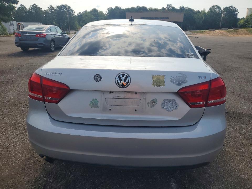 Продаж на аукціоні авто 2015 Volkswagen Passat, vin: 1VWAT7A35FC104792, номер лоту: 58789796