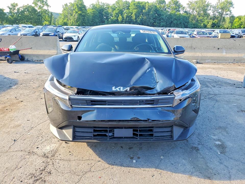 2025 Kia K4 მანქანა იყიდება აუქციონზე, vin: 3KPFT4DE0SE150702, აუქციონის ნომერი: 58743616