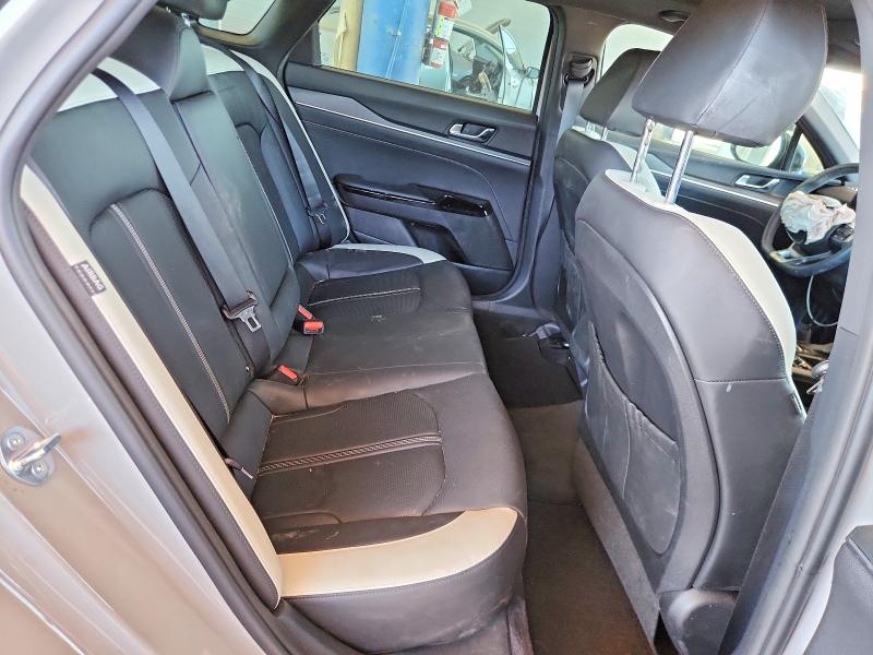 2025 Kia K5 მანქანა იყიდება აუქციონზე, vin: KNAG64J72S5326983, აუქციონის ნომერი: 85631725