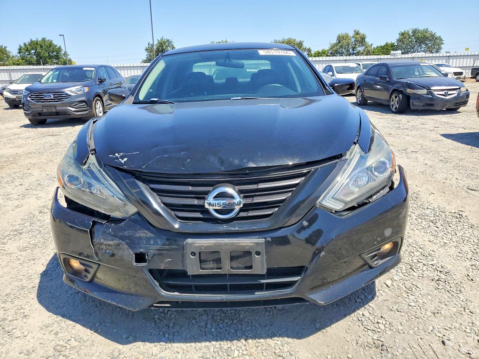 2018 Nissan Altima მანქანა იყიდება აუქციონზე, vin: 1N4AL3AP3JC257636, აუქციონის ნომერი: 58519786
