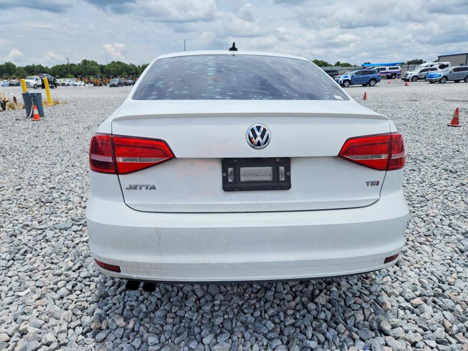 56818976 :رقم المزاد ، 3VWD17AJXFM408863 vin ، 2015 Volkswagen Jetta مزاد بيع