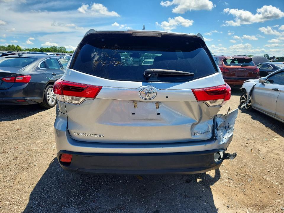 Продажа на аукционе авто 2017 Toyota Highlander, vin: 5TDJZRFH0HS508974, номер лота: 58550806