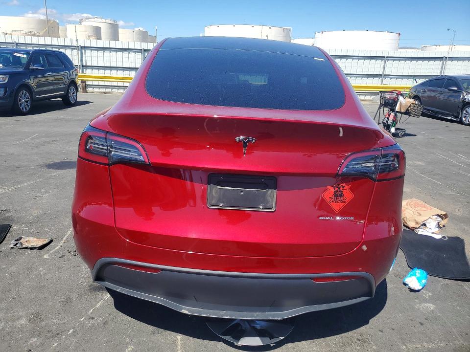 2024 Tesla Model Y მანქანა იყიდება აუქციონზე, vin: 7SAYGAEE9RF036313, აუქციონის ნომერი: 56361626