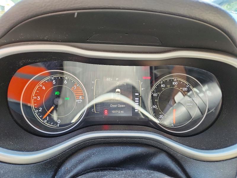 58452966 :رقم المزاد ، 1C4PJMCSXHW576462 vin ، 2017 Jeep Cherokee مزاد بيع