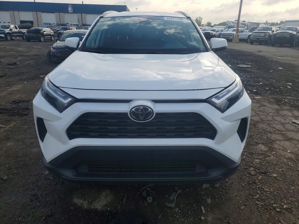 56477696 :رقم المزاد ، 2T3P1RFVXNC284812 vin ، 2022 Toyota Rav4 مزاد بيع
