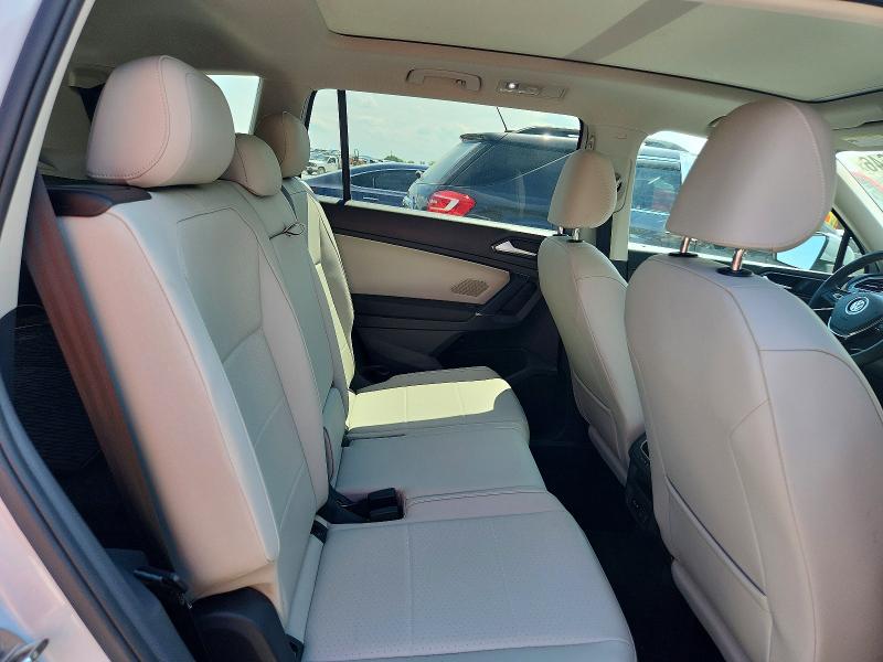58836646 :رقم المزاد ، 3VV3B7AX8JM193624 vin ، 2018 Volkswagen Tiguan مزاد بيع