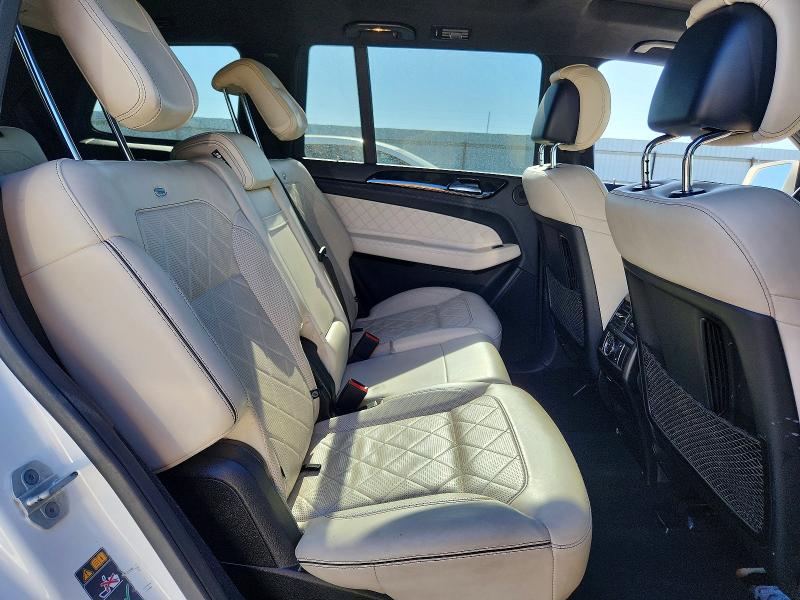 56549066 :رقم المزاد ، 4JGDF6EE6HA947102 vin ، 2017 Mercedes-benz Gls مزاد بيع