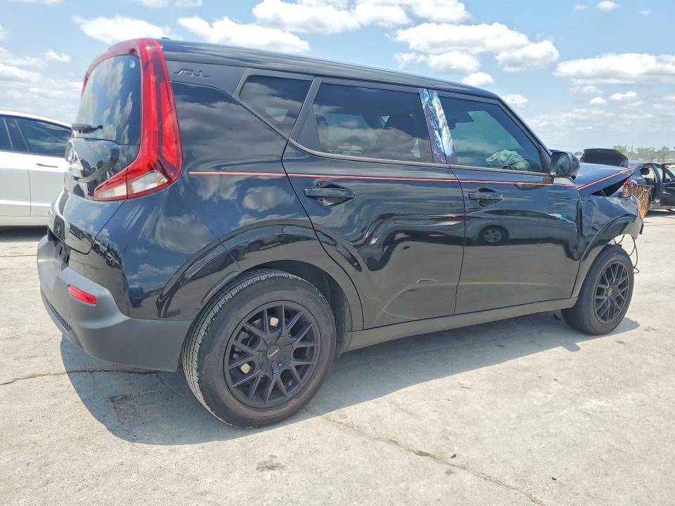58645656 :رقم المزاد ، KNDJ23AU3M7146617 vin ، 2021 Kia Soul مزاد بيع