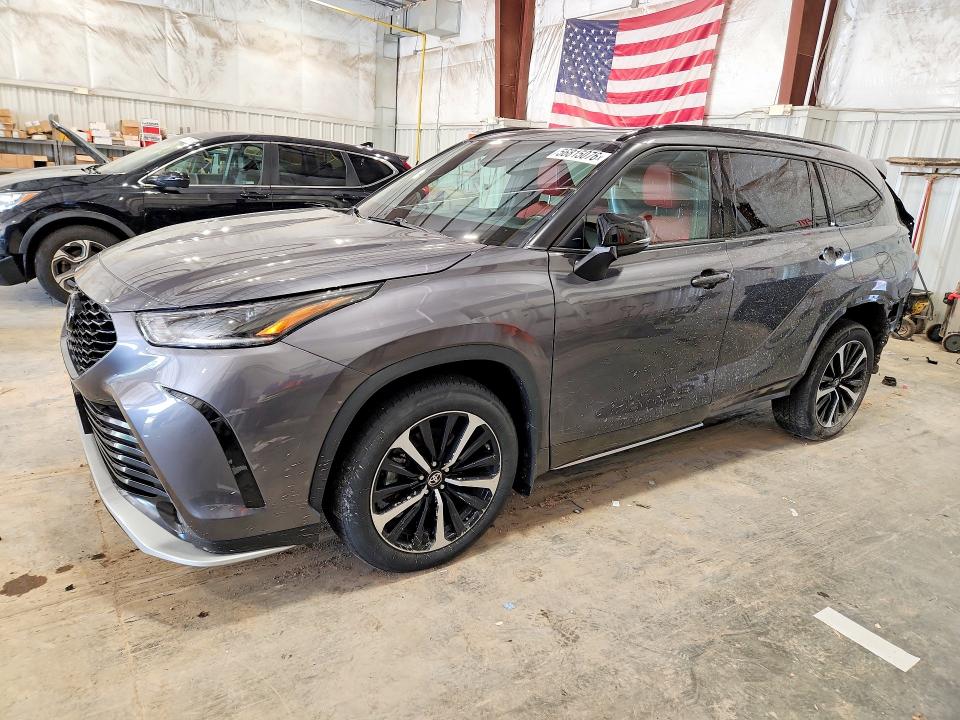 Продажа на аукционе авто 2022 Toyota Highlander, vin: 5TDLZRBH7NS201697, номер лота: 56815076