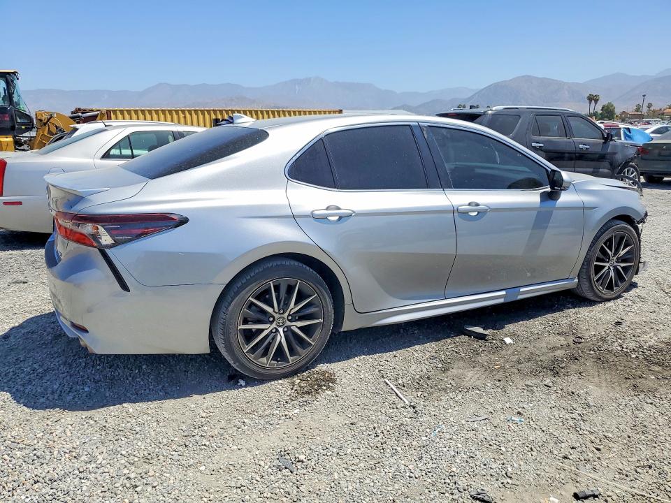 2022 Toyota Camry მანქანა იყიდება აუქციონზე, vin: 4T1G11AK4NU677226, აუქციონის ნომერი: 56365326