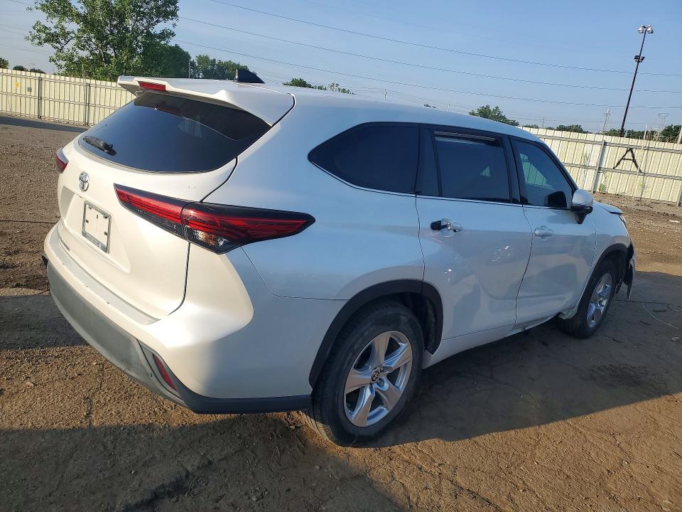 Продаж на аукціоні авто 2022 Toyota Highlander, vin: 5TDCZRAH6NS123611, номер лоту: 79134395