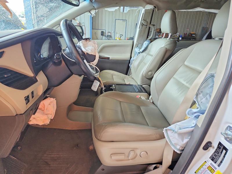 57058406 :رقم المزاد ، 5TDYZ3DC3HS874088 vin ، 2017 Toyota Sienna مزاد بيع