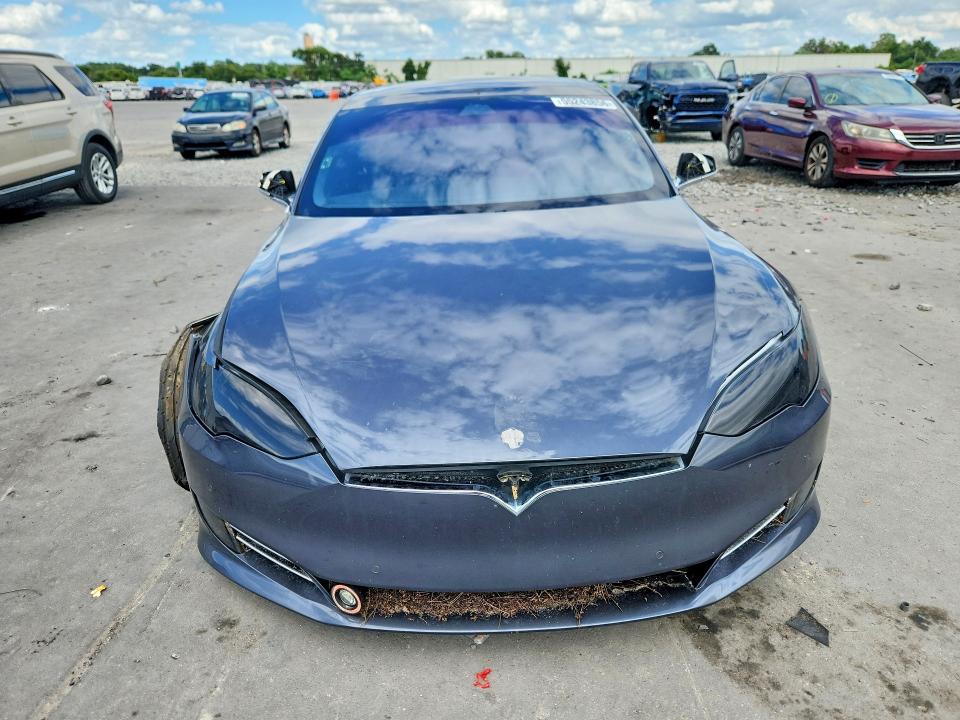 Продажа на аукционе авто 2018 Tesla Model S, vin: 5YJSA1E2XJF244456, номер лота: 55243856