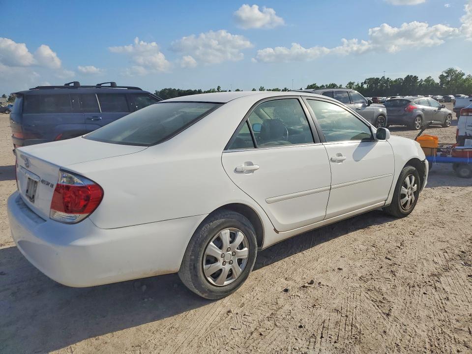 2006 Toyota Camry მანქანა იყიდება აუქციონზე, vin: JTDBE32KX63049689, აუქციონის ნომერი: 56837006