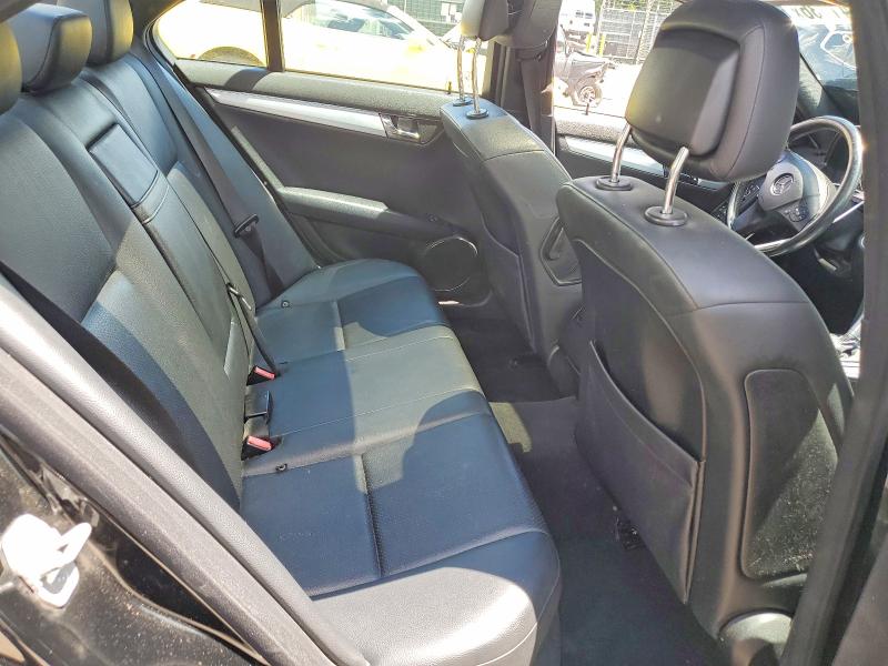 58541036 :رقم المزاد ، WDDGF54X98R013313 vin ، 2008 Mercedes-benz C مزاد بيع