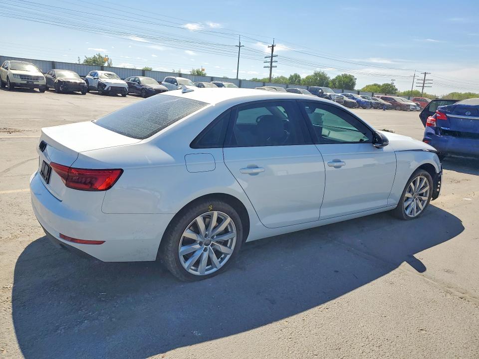 Продажа на аукционе авто 2017 Audi A4, vin: WAUGNAF43HA038826, номер лота: 55836496