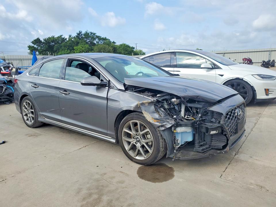 58373426 :رقم المزاد ، 5NPE34AB6JH667504 vin ، 2018 Hyundai Sonata مزاد بيع