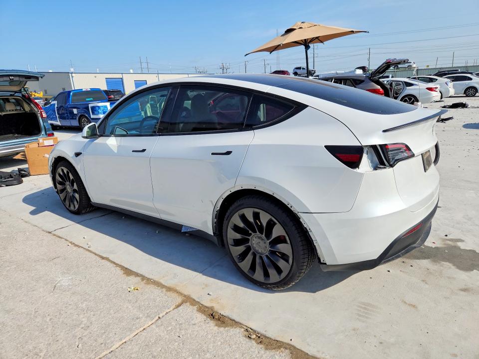 2023 Tesla Model Y მანქანა იყიდება აუქციონზე, vin: 7SAYGDEF2PF595872, აუქციონის ნომერი: 58411126