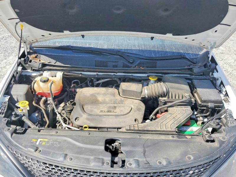 55945706 :رقم المزاد ، 2C4RC1CG1NR103731 vin ، 2022 Chrysler Voyager مزاد بيع