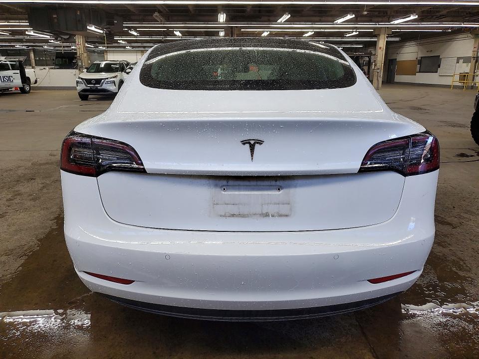 Продажа на аукционе авто 2022 Tesla Model 3, vin: 5YJ3E1EA8NF369445, номер лота: 58423536