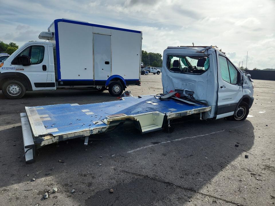 55568366 :رقم المزاد ، 1FDBW5Z81LKB80350 vin ، 2020 Ford Transit مزاد بيع