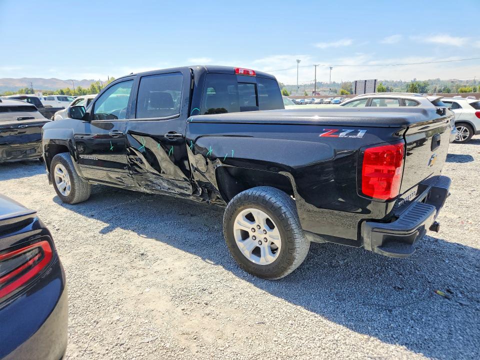 56550646 :رقم المزاد ، 3GCUKRECXJG241872 vin ، 2018 Chevrolet Silverado مزاد بيع