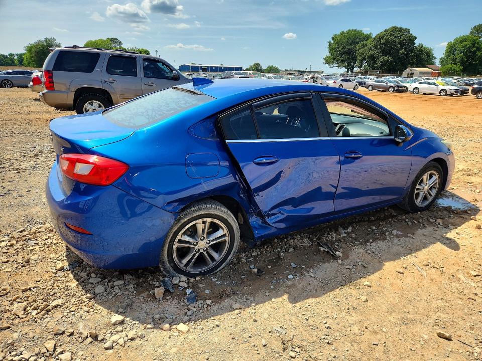 Продажа на аукционе авто 2017 Chevrolet Cruze, vin: 3G1BE5SM7HS561719, номер лота: 55996826