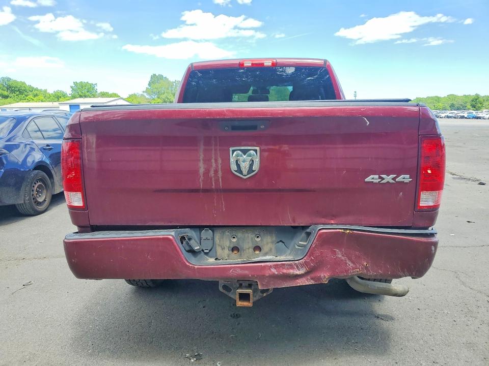 56433996 :رقم المزاد ، 1C6RR7FG3JS138607 vin ، 2018 Ram 1500 مزاد بيع