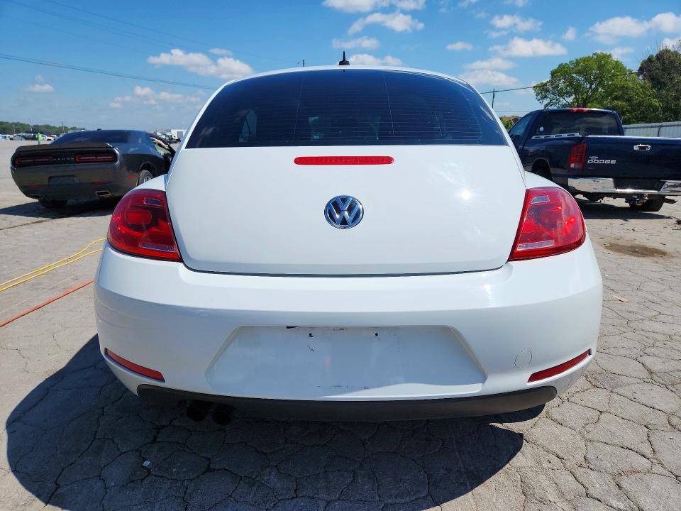 Продажа на аукционе авто 2015 Volkswagen Beetle, vin: 3VWF17AT1FM651567, номер лота: 57840626