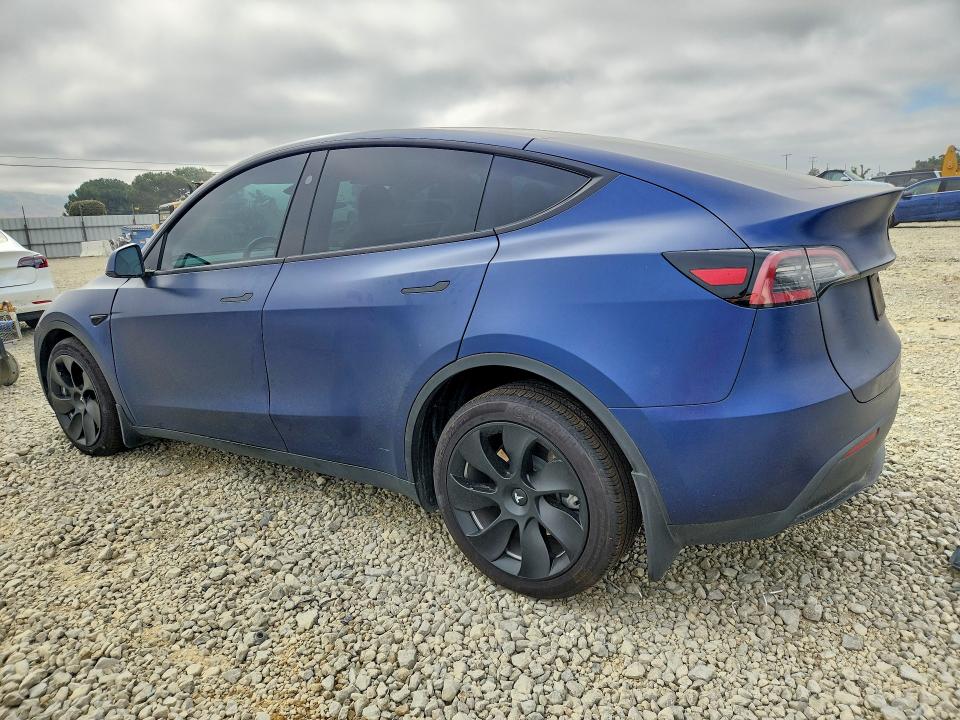 56131326 :رقم المزاد ، 7SAYGDEE8PF915154 vin ، 2023 Tesla Model Y مزاد بيع