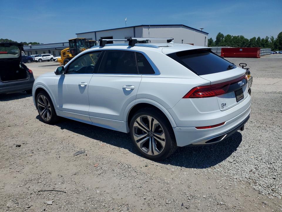 56090156 :رقم المزاد ، WA1CVAF18MD025824 vin ، 2021 Audi Q8 مزاد بيع